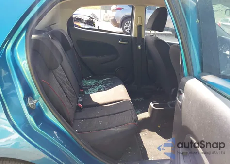 2012 Mazda Mazda2 Touring из США, поврежденный, VIN JM1DE1LZ4C0135800